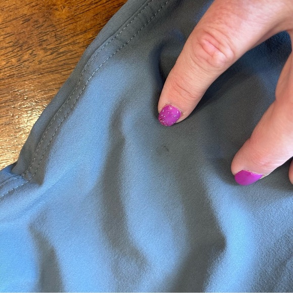 Under Armour Men’s gray athletic pants size large - Picture 8 of 11